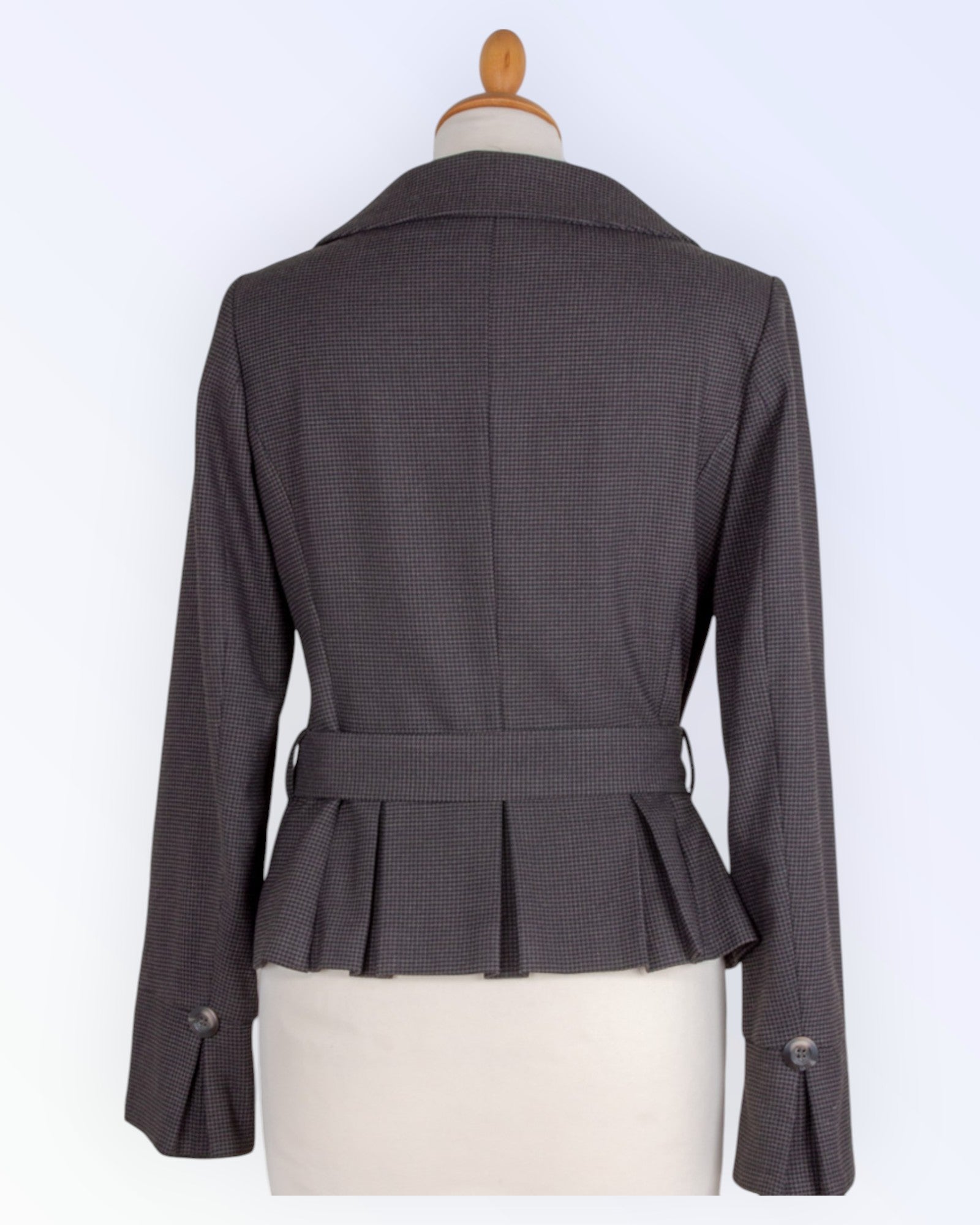 Stockh lm stylish brown suit jacket with belt