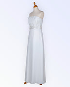 Off-white chiffon wedding dress