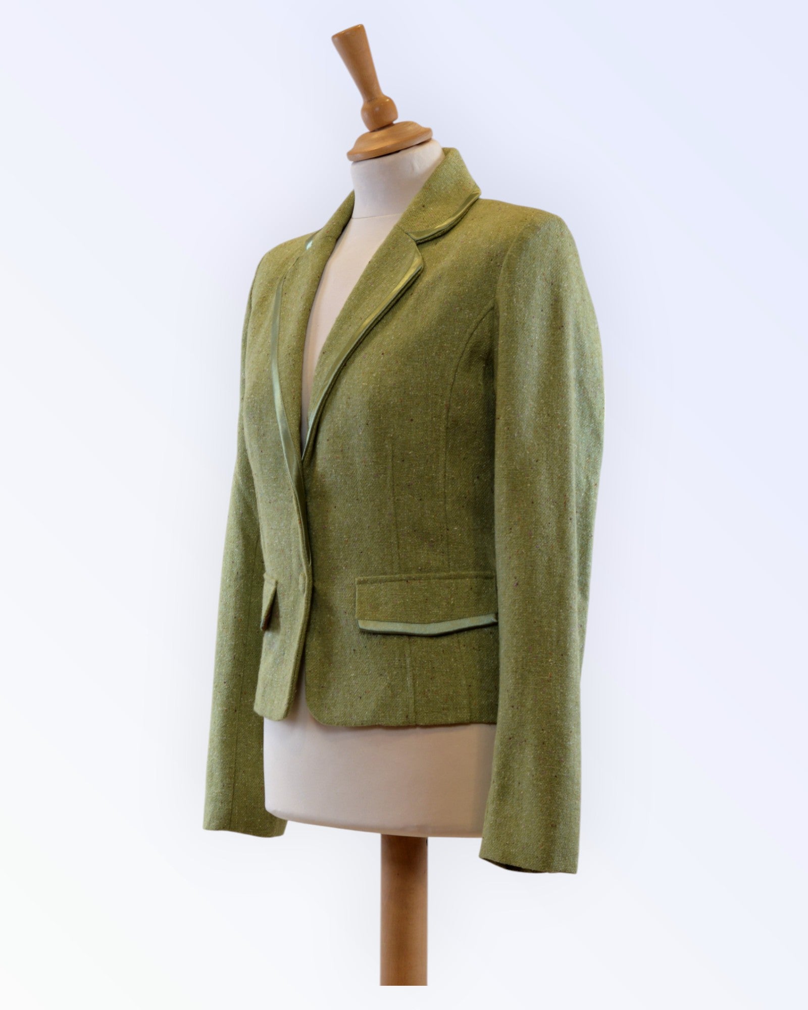 YNG vaaleanvihreä bleiseri