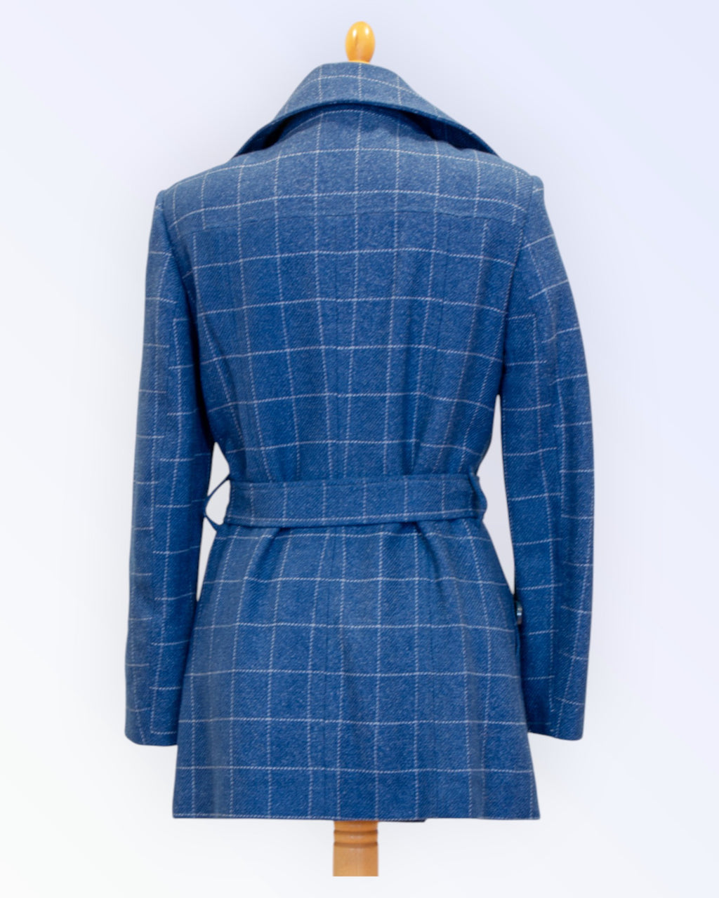 Checked winter coat with insulated lining