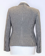 Must-valge kostüümjakk