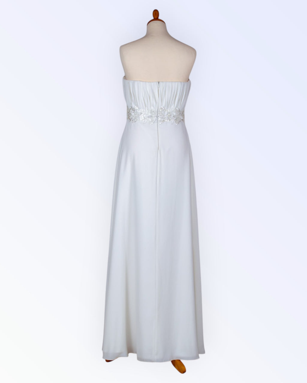 Off-white chiffon wedding dress
