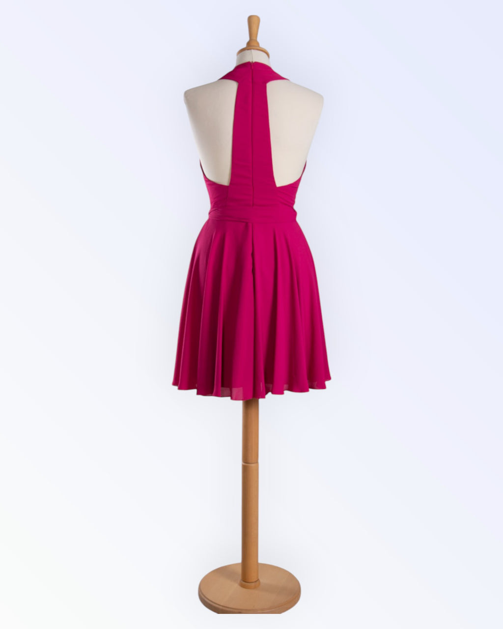 Vaarikapunasest šifoonist minikleit