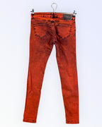 Punased teksapüksid