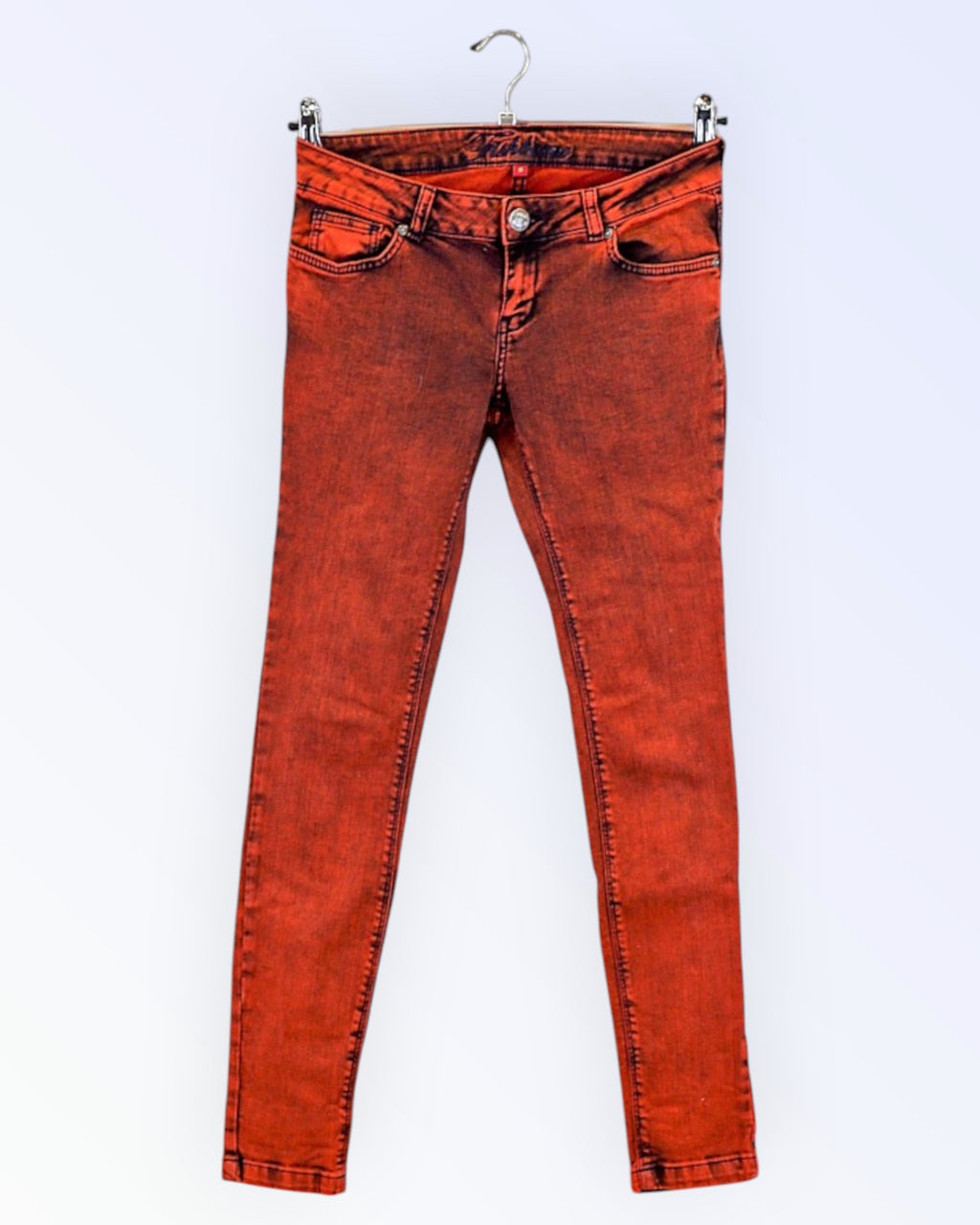 Punased teksapüksid