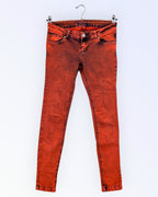 Punased teksapüksid