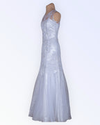 White wedding dress with a mermaid silhouette