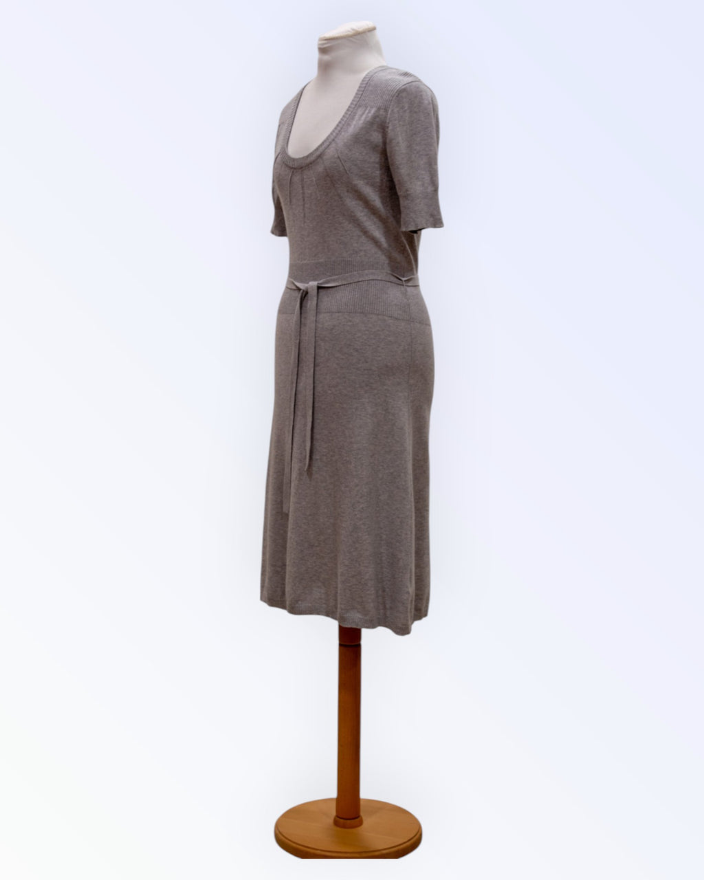 Noa Noa hall trikotaažkleit