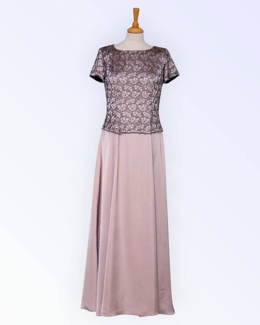 Vintage-pinkki satiini-iltapuku