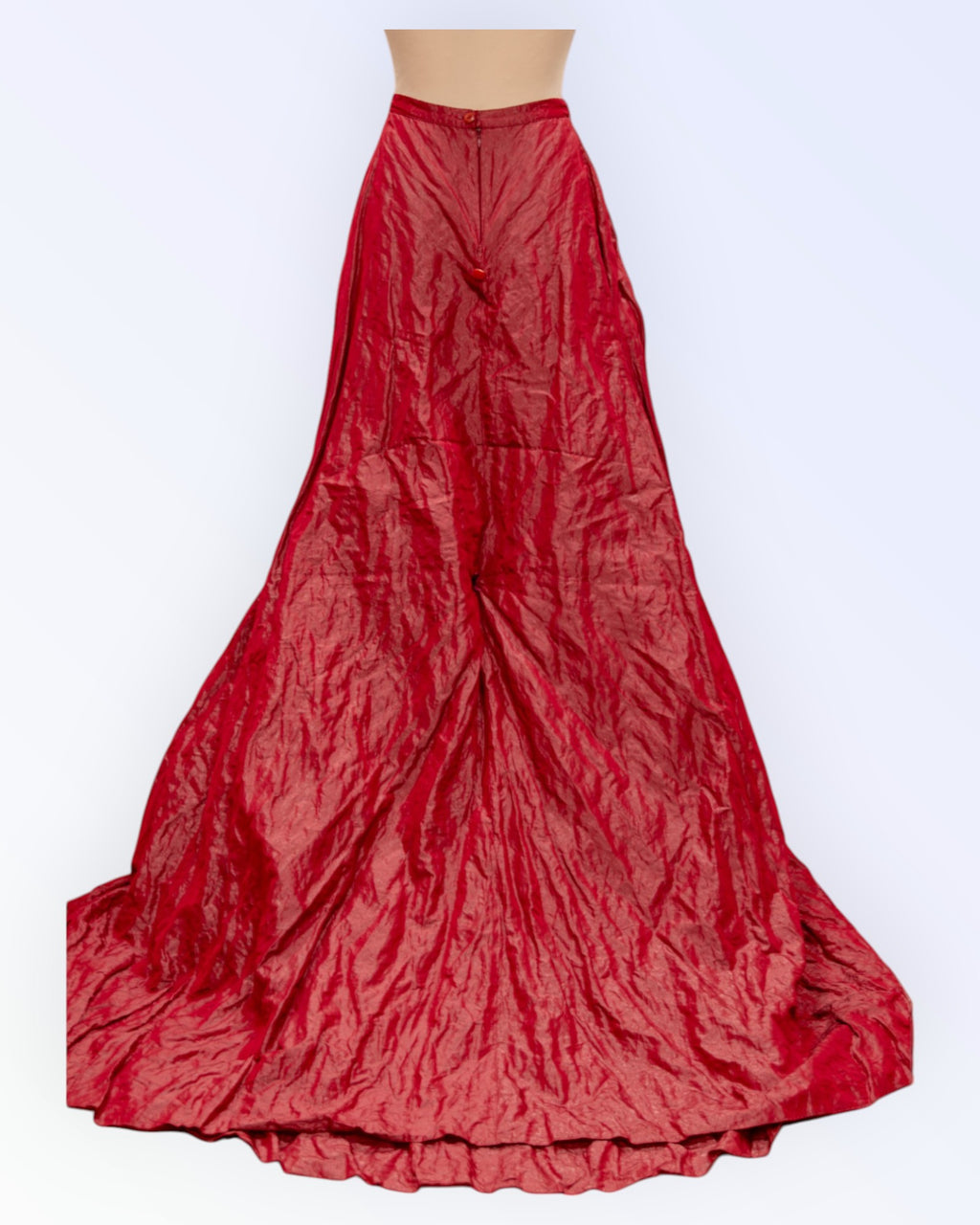 Long formal taffeta skirt with a train