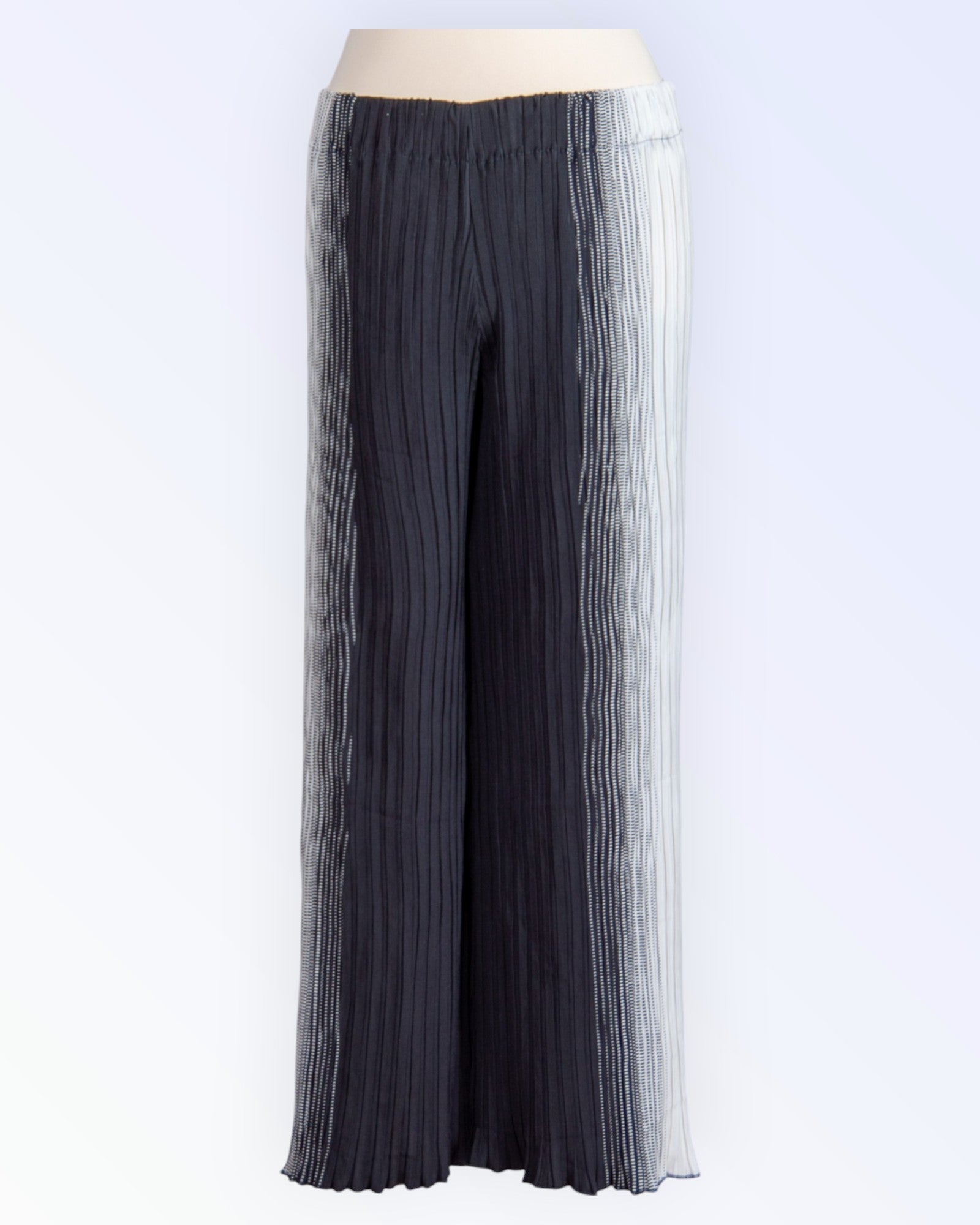 Plisseeritud laiad püksid