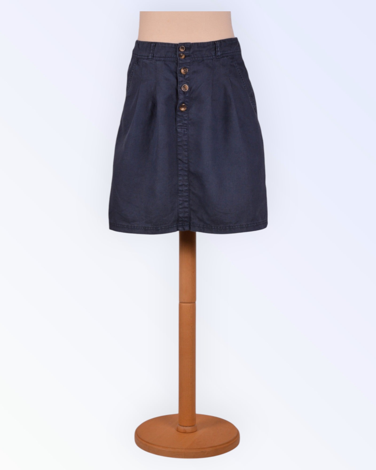 Peak Performance sports skirt