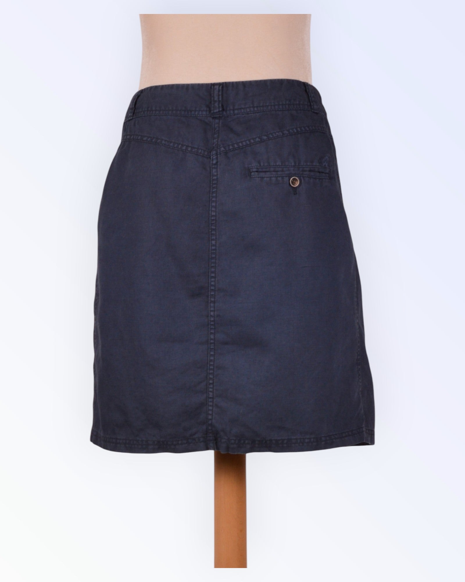 Peak Performance sports skirt