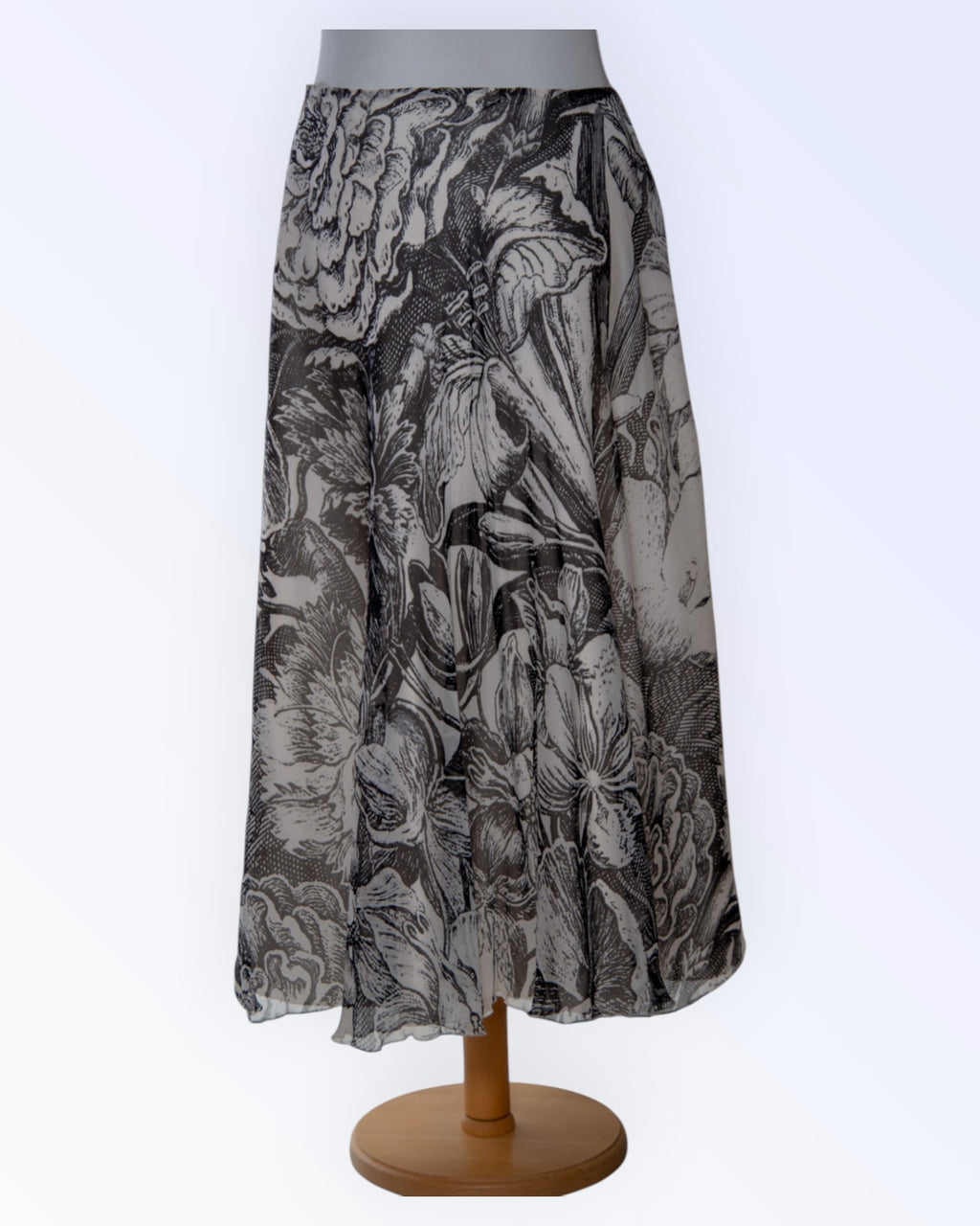 Black and white thin silk skirt