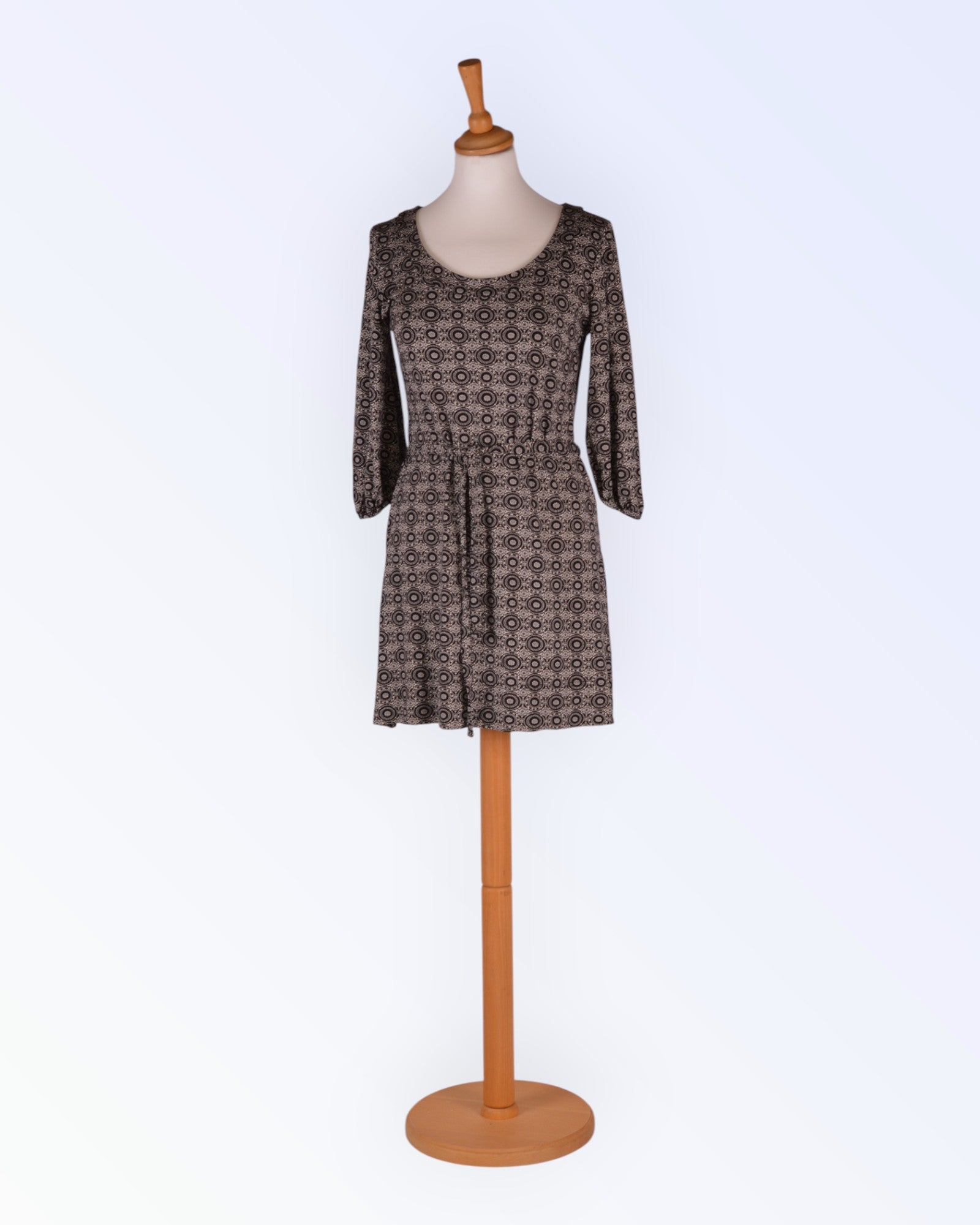 Sti black and white knit dress