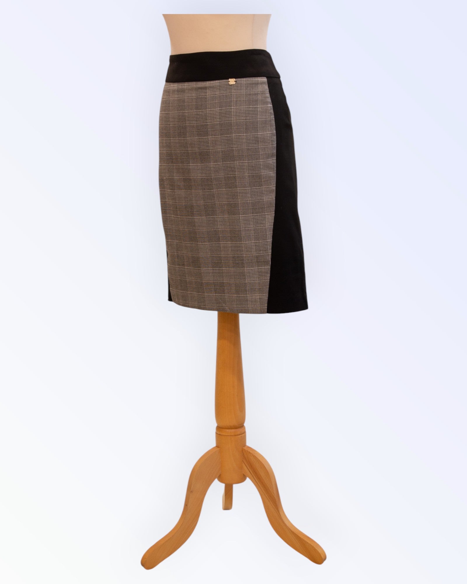 Klassikaline sirgelõikeline seelik