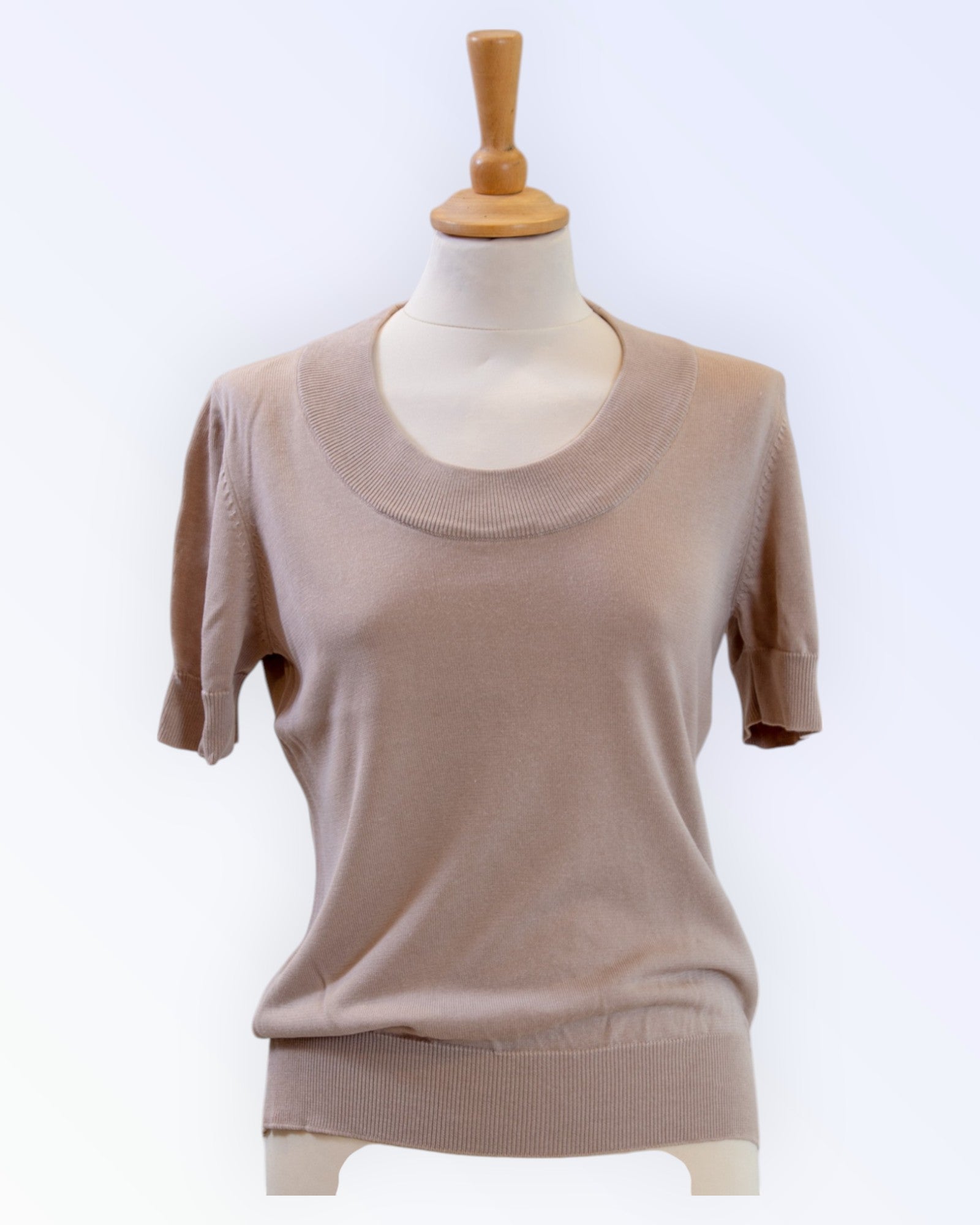 Ril's beige knitwear