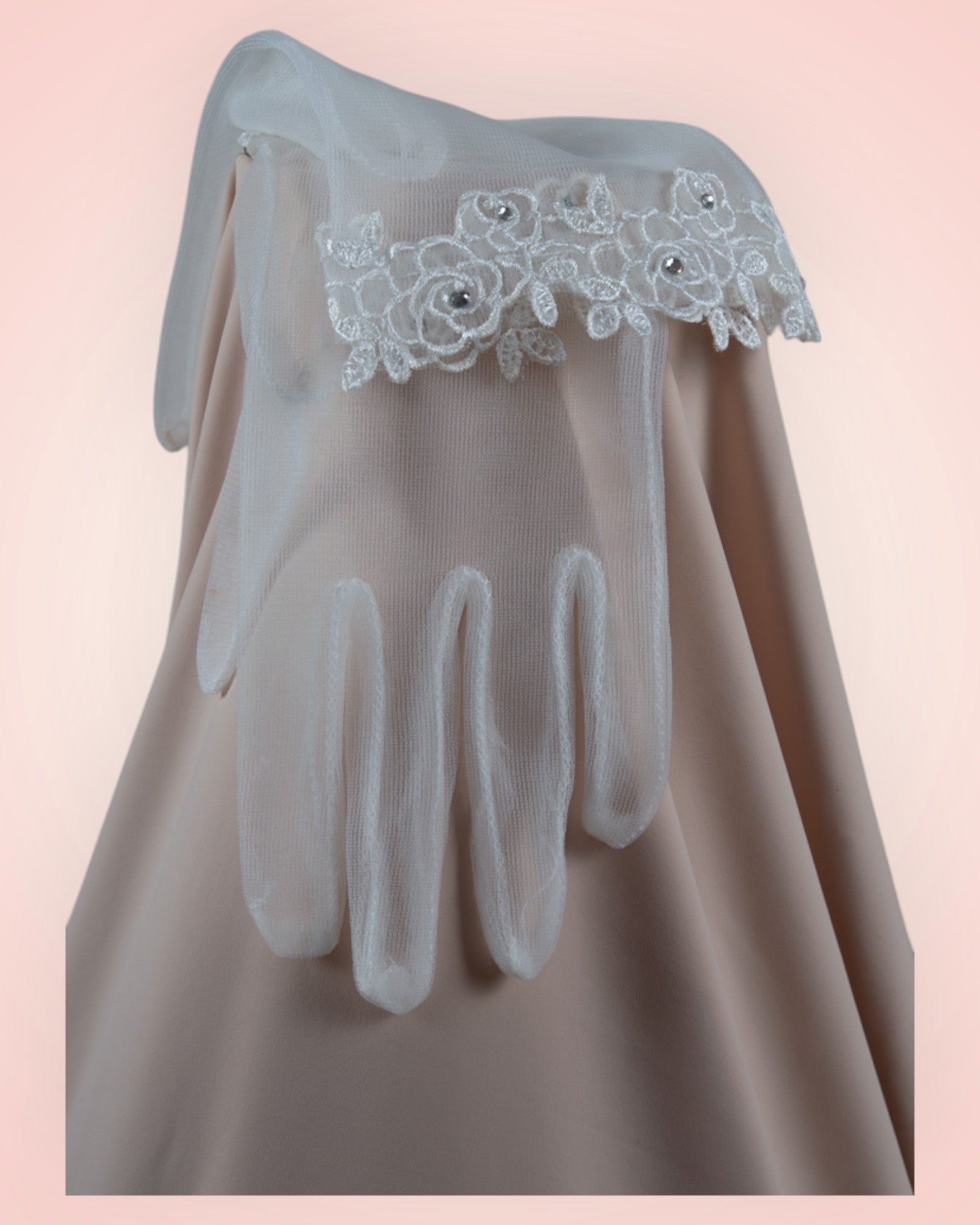 Gloves for the bride