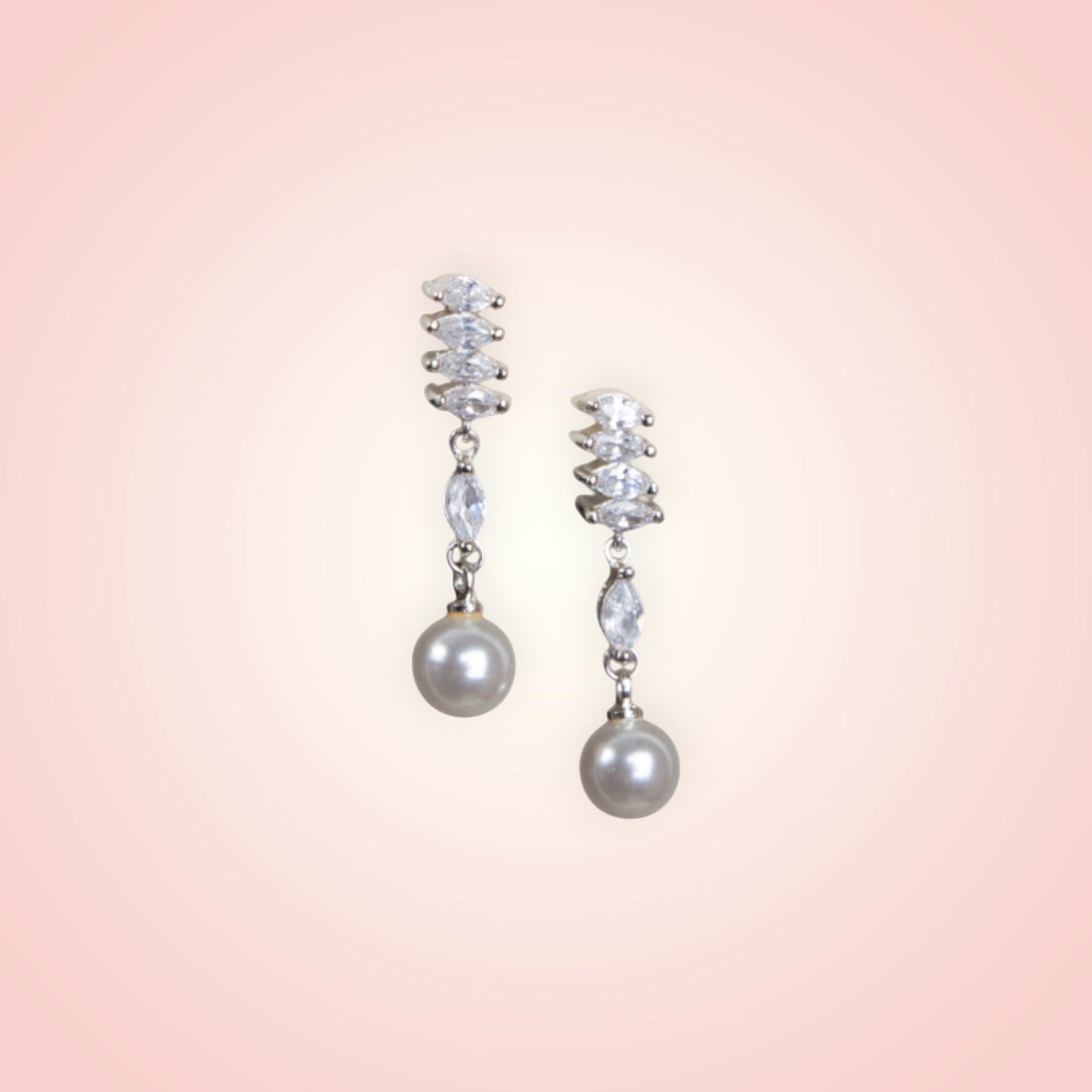 Noblessa earrings with pearl