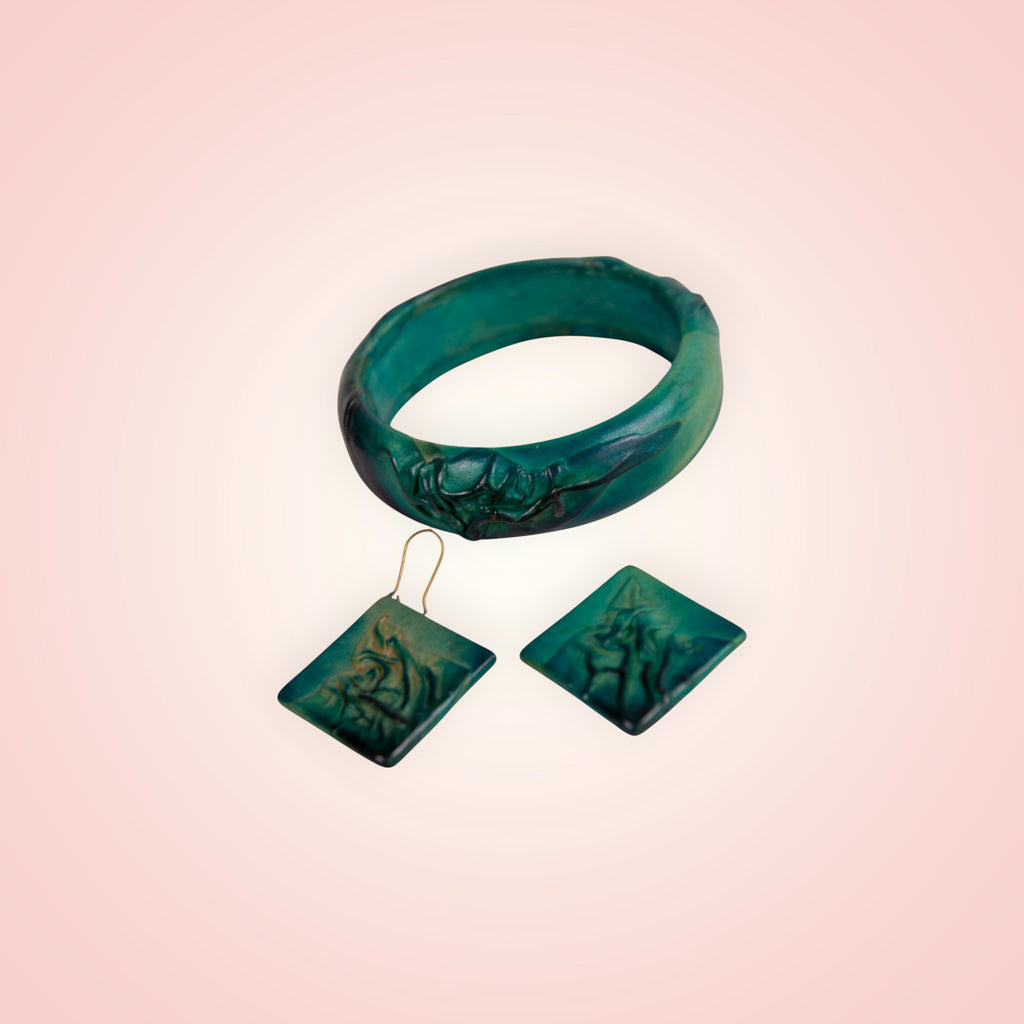 Kõrvarõngad ja käevõru