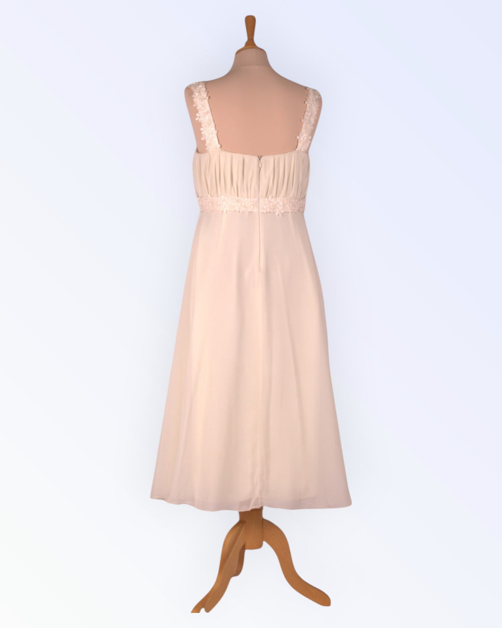 Empire-cut chiffon dress
