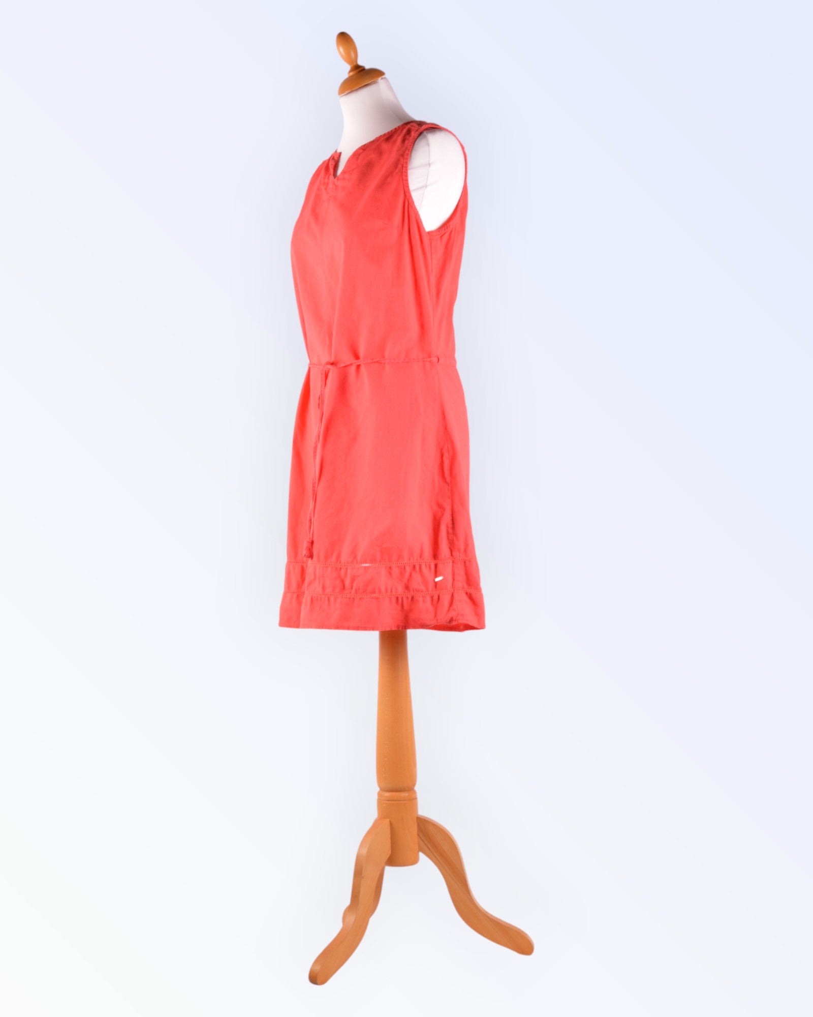 Luhta sportlik suvine kleit