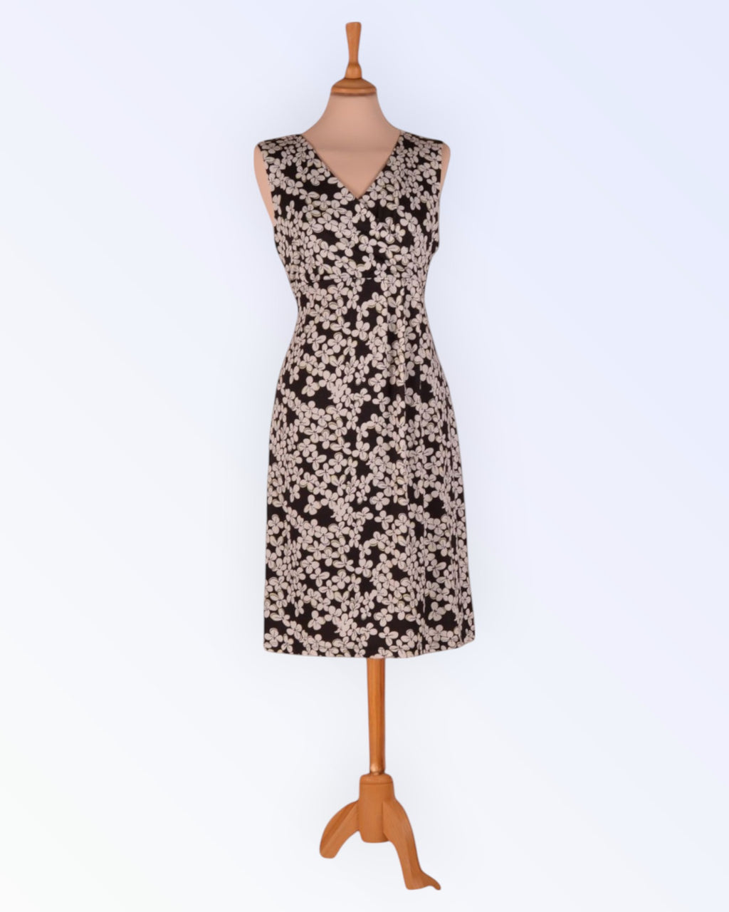 More&More must-valge trikotaažkleit