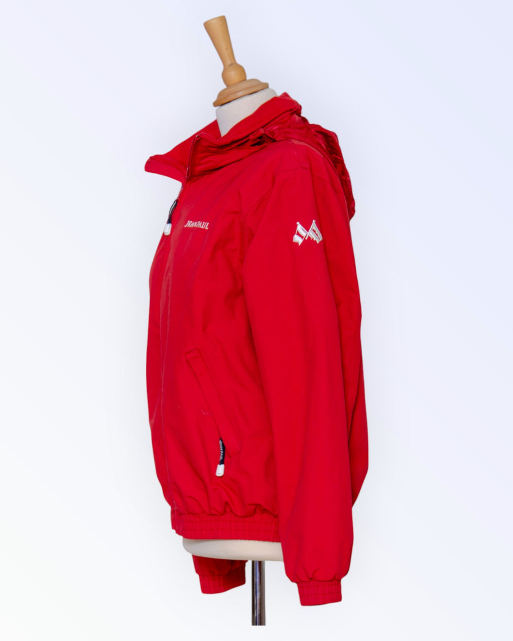 Jean Paul punainen urheilutakki