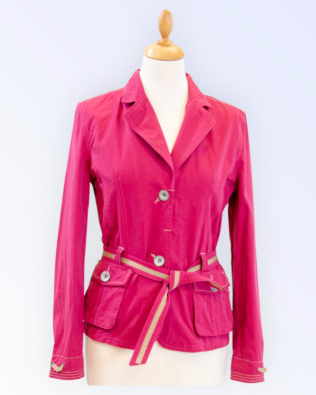 Luhta sportlik retrostiilis jakk