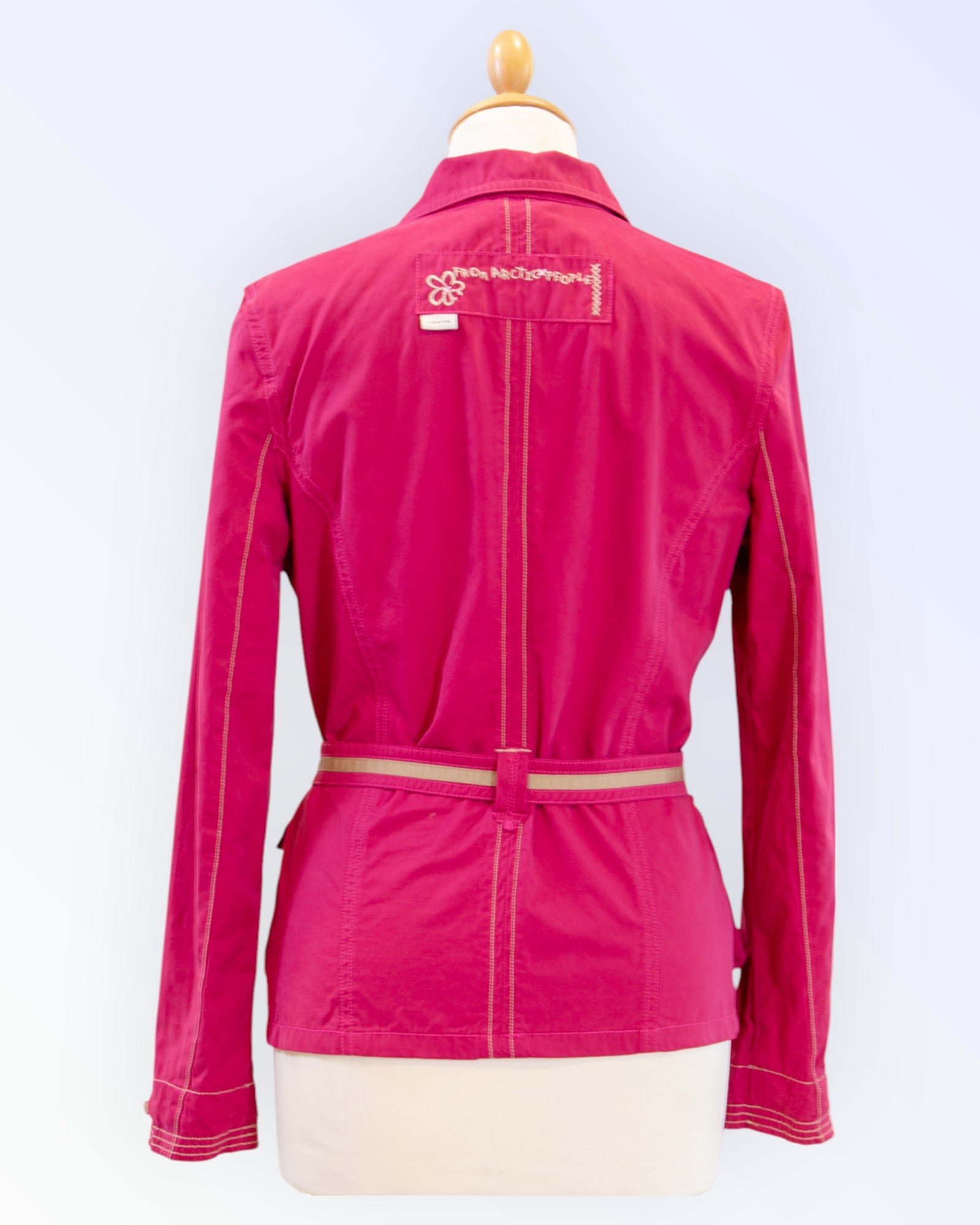 Luhta sportlik retrostiilis jakk