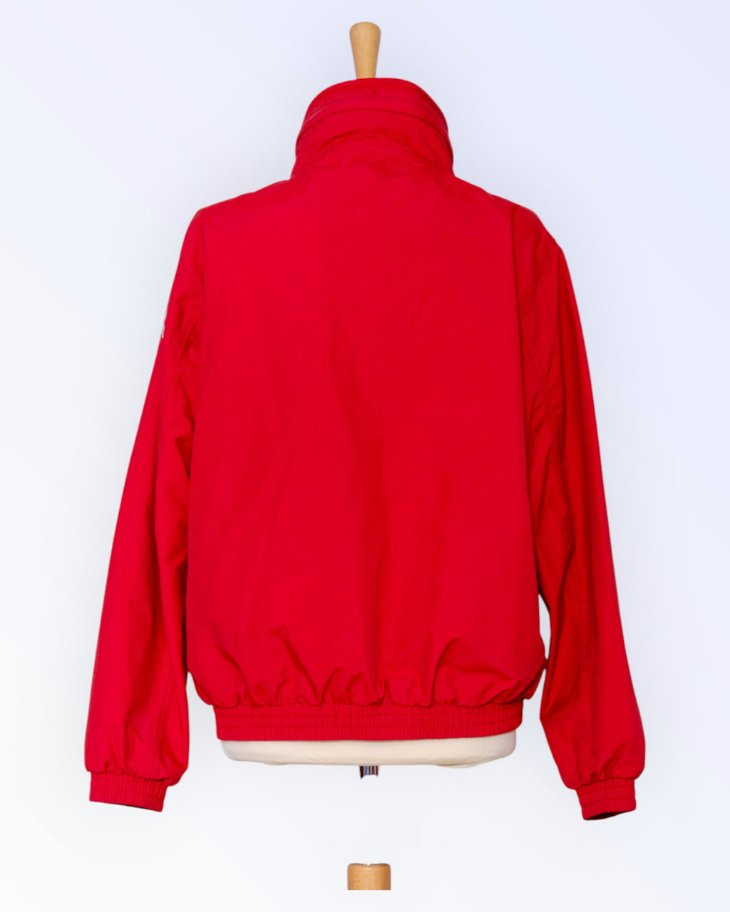 Jean Paul punainen urheilutakki