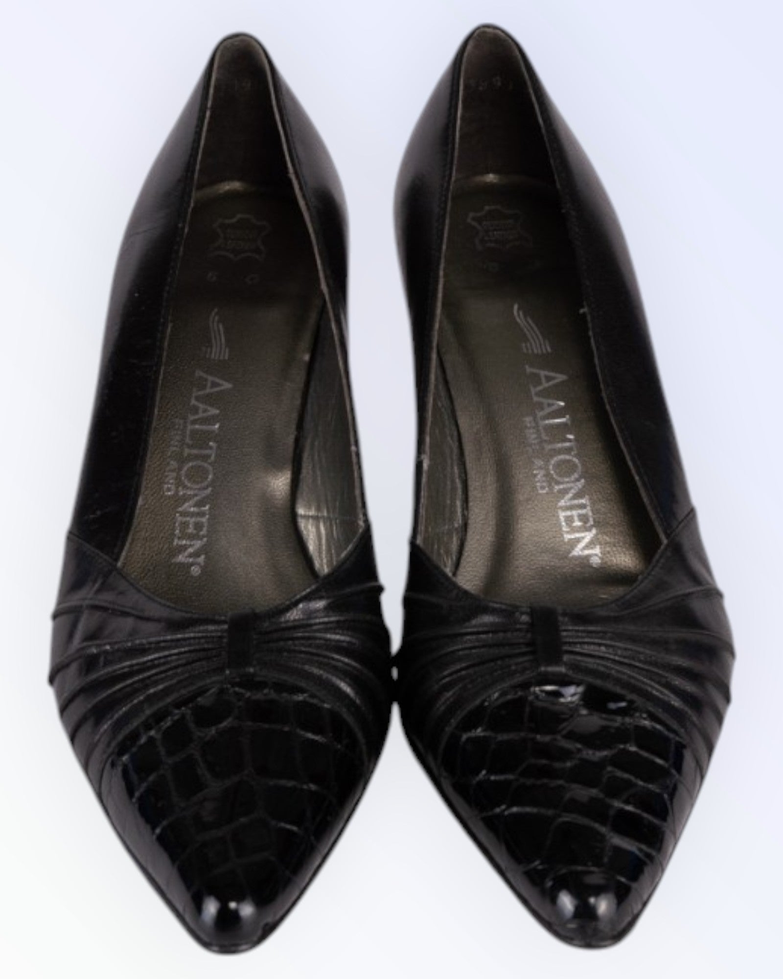 Aaltonen Finland mustad stiletod