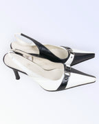 Sanunna black and white shoes