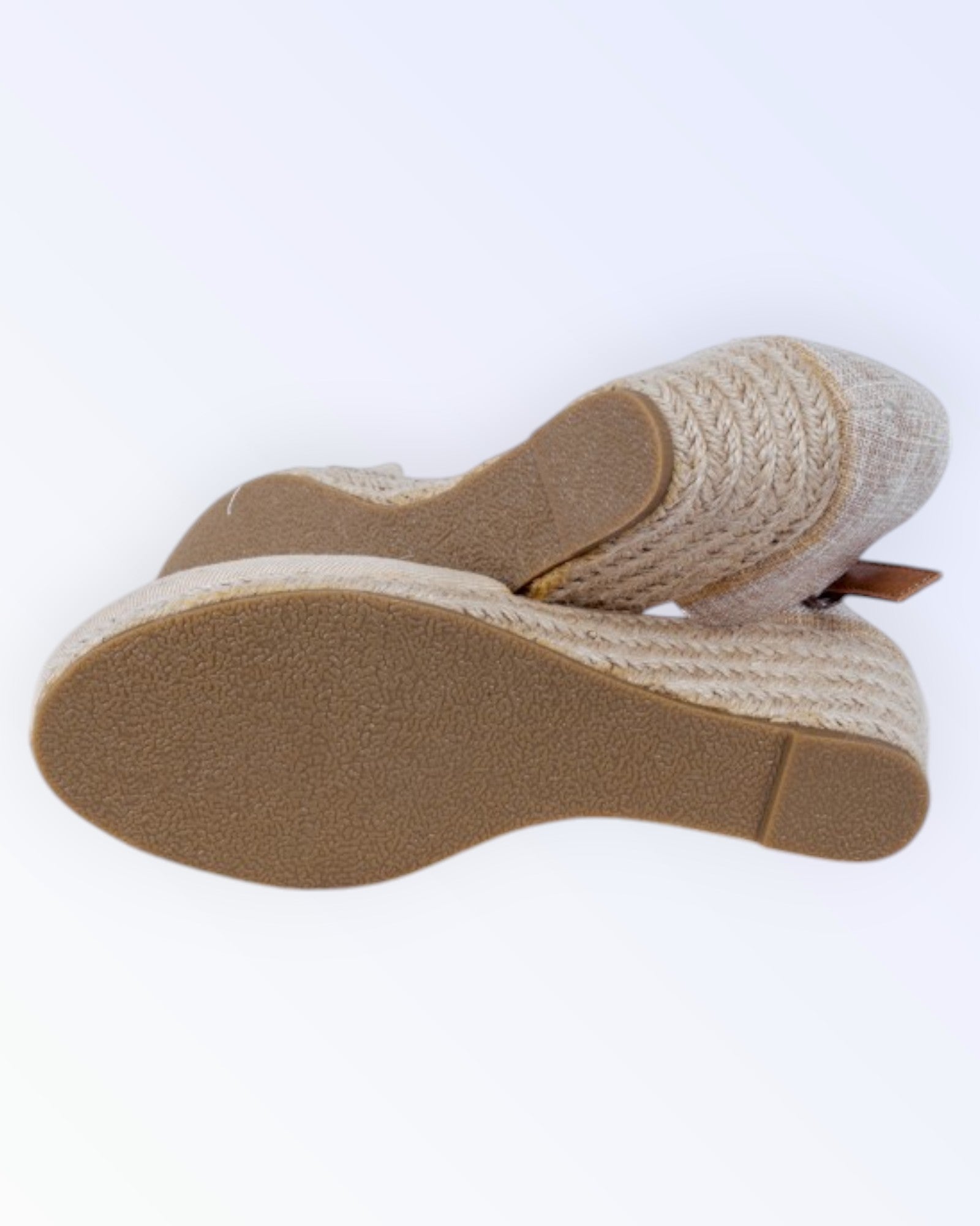 Mustang tekstiilist suvekingad