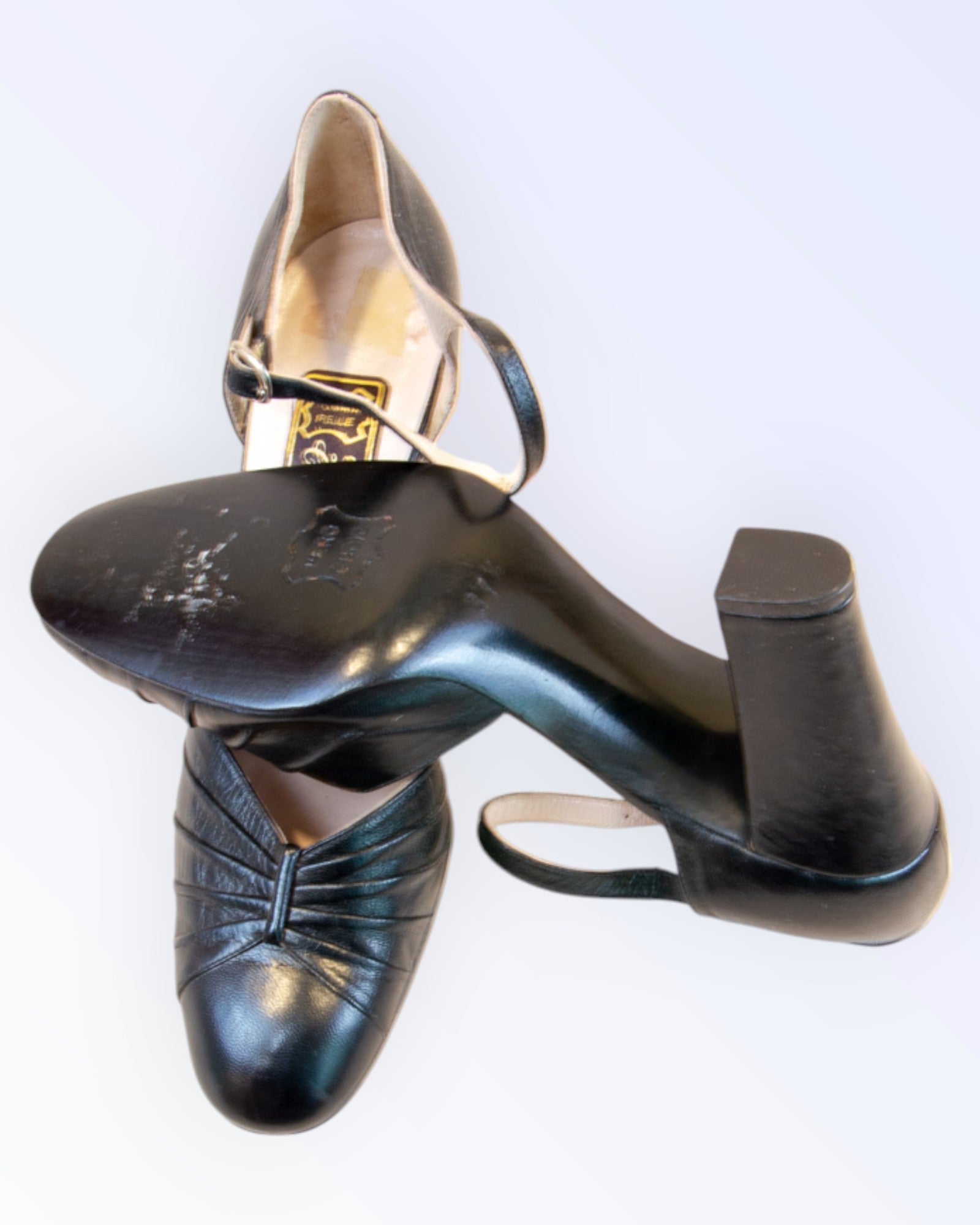 Lady Christina mustad kingad