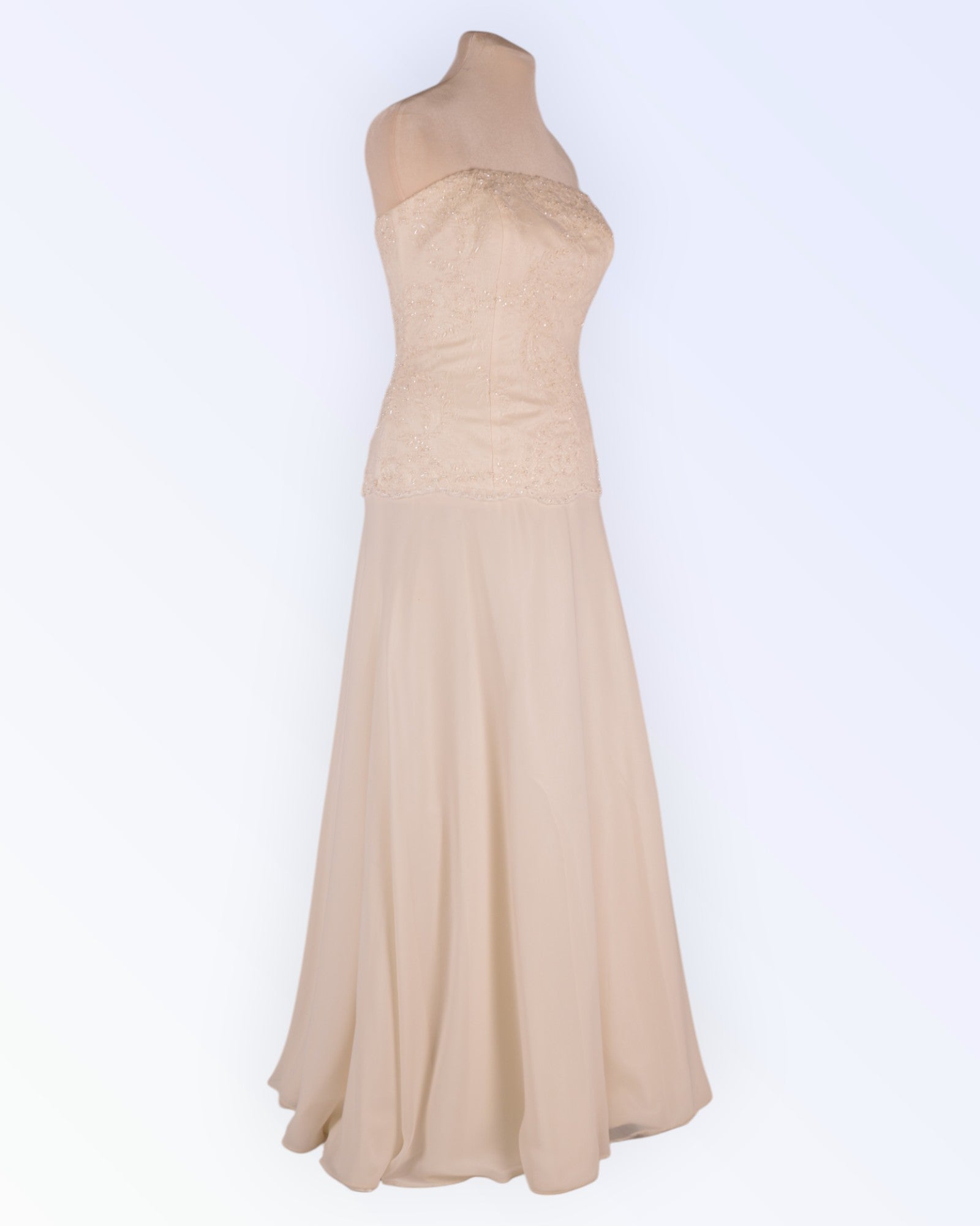 Corset dress with chiffon skirt and pearl embroidery for brides