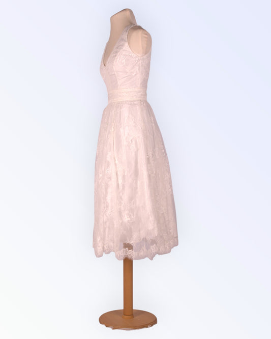Short lace wedding dress