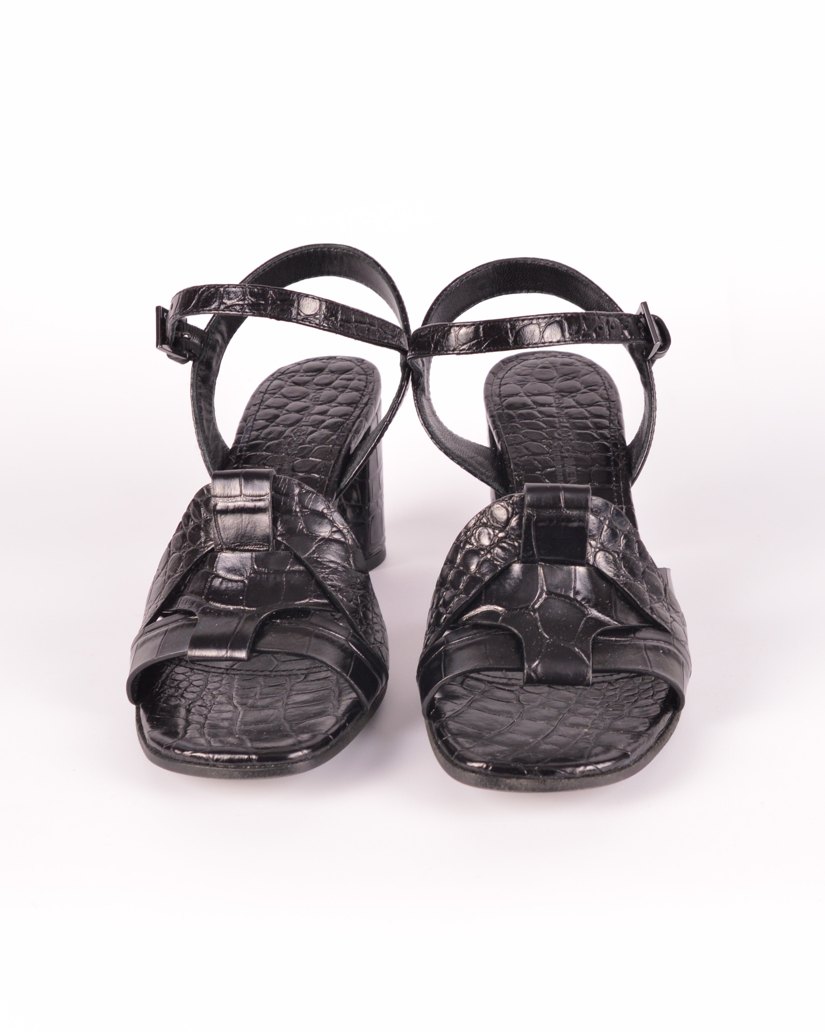 Kennel & Schmengel mustad sandaalid