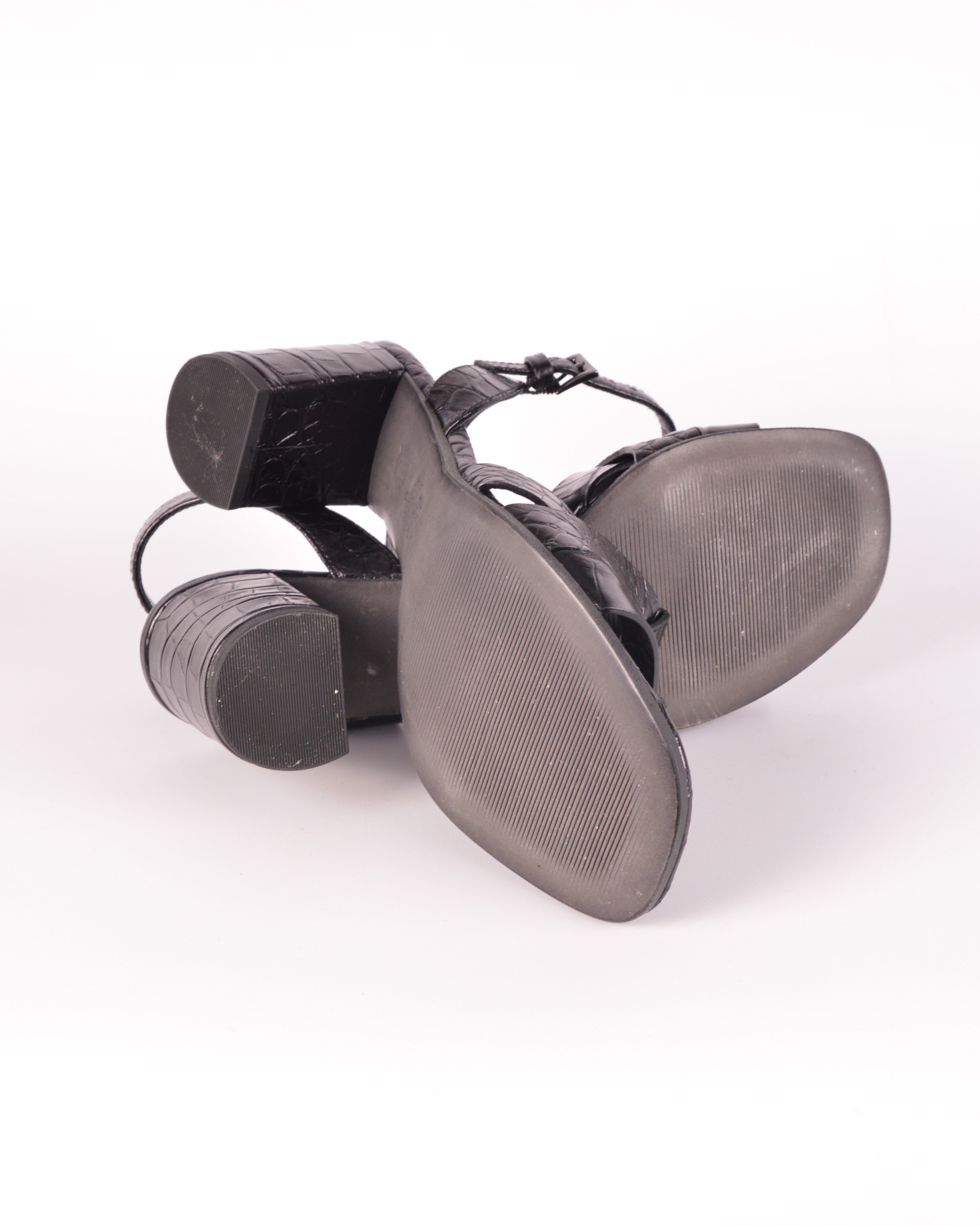 Kennel & Schmengel mustad sandaalid