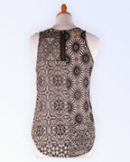 Desigual must-valge top