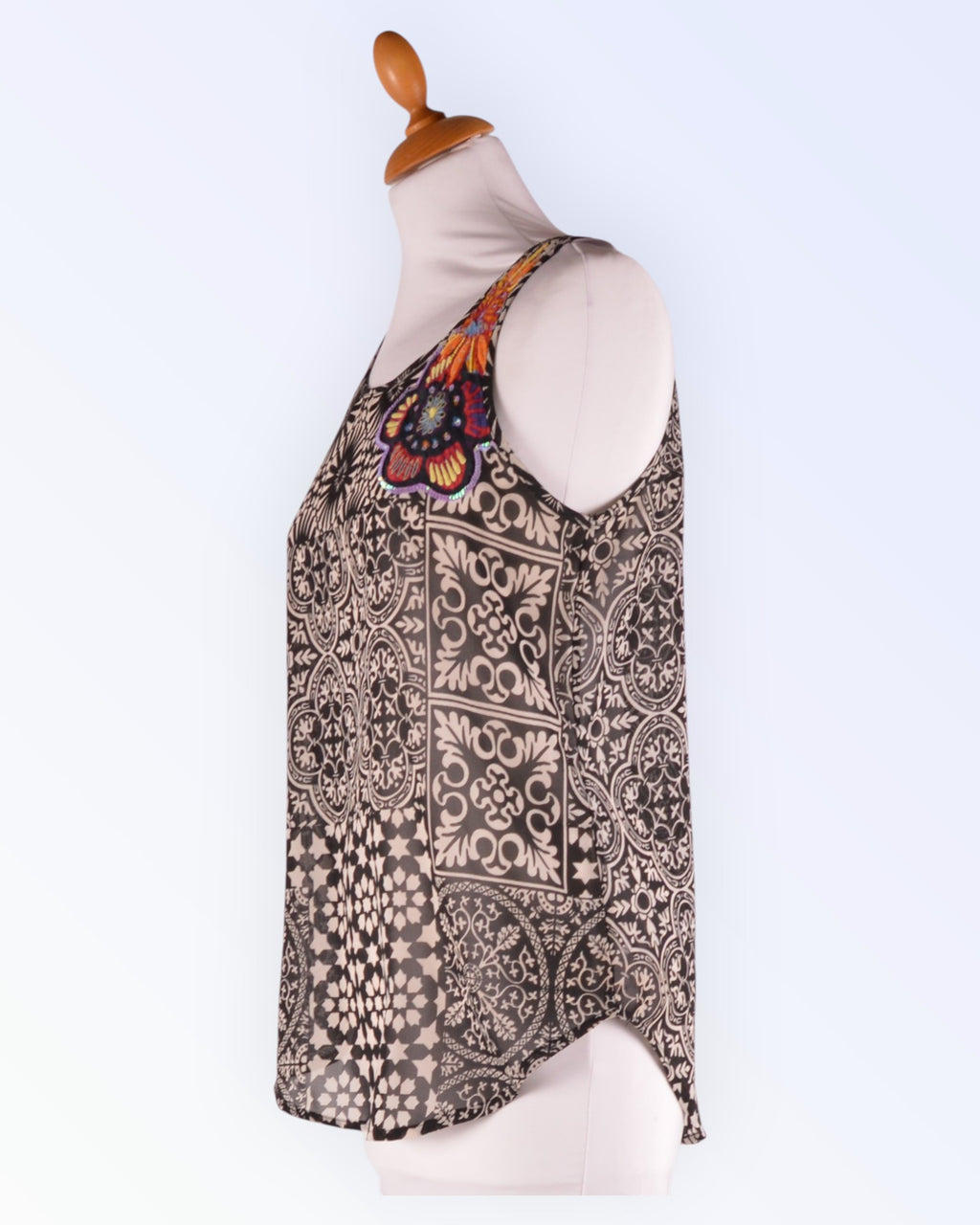 Desigual must-valge top