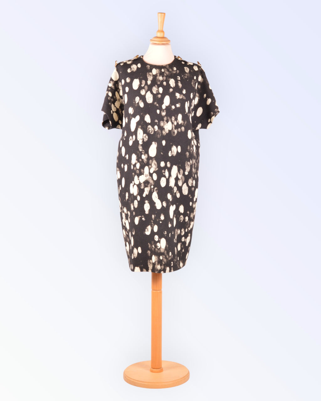 Escada peenvillane kleit