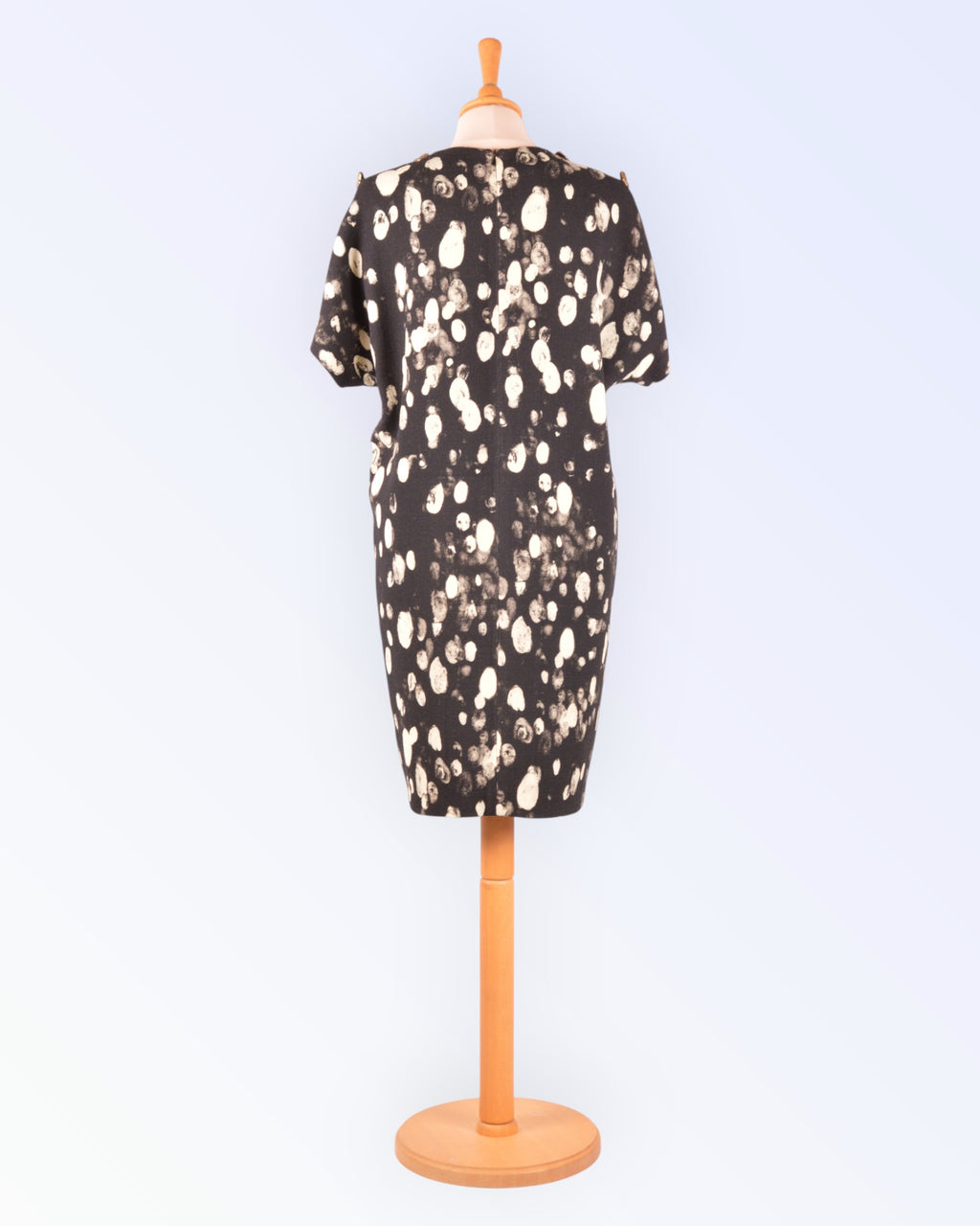 Escada peenvillane kleit