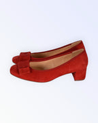 Gabor punaiset mokkanahkakengät