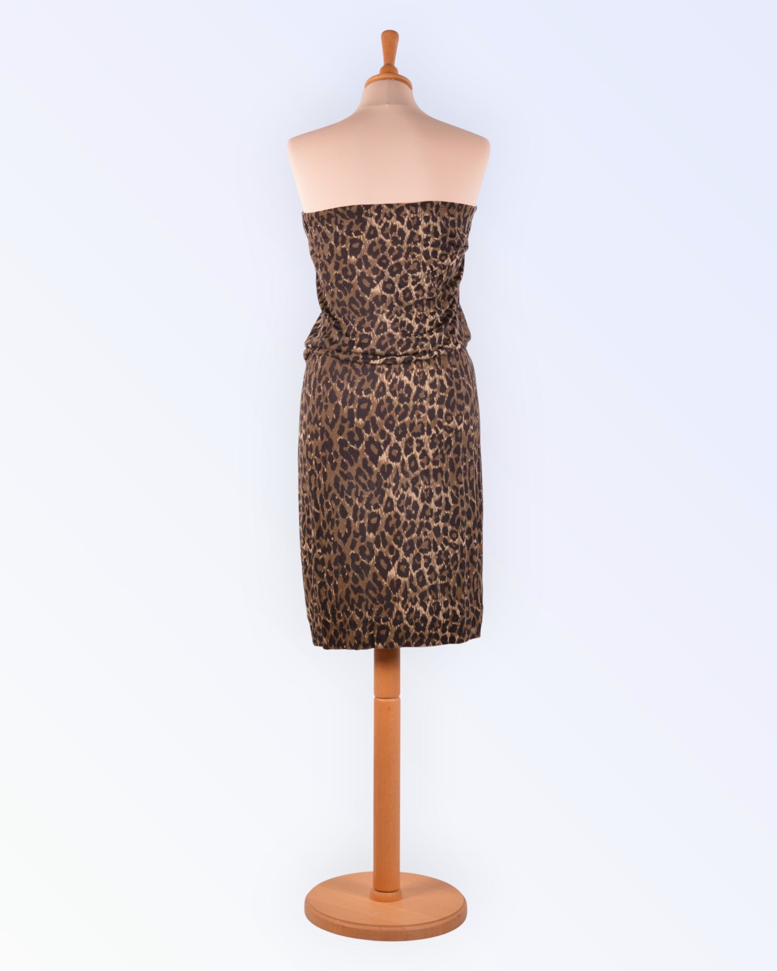 By Malene Birger loomamustriga trikotaažist suvekleit