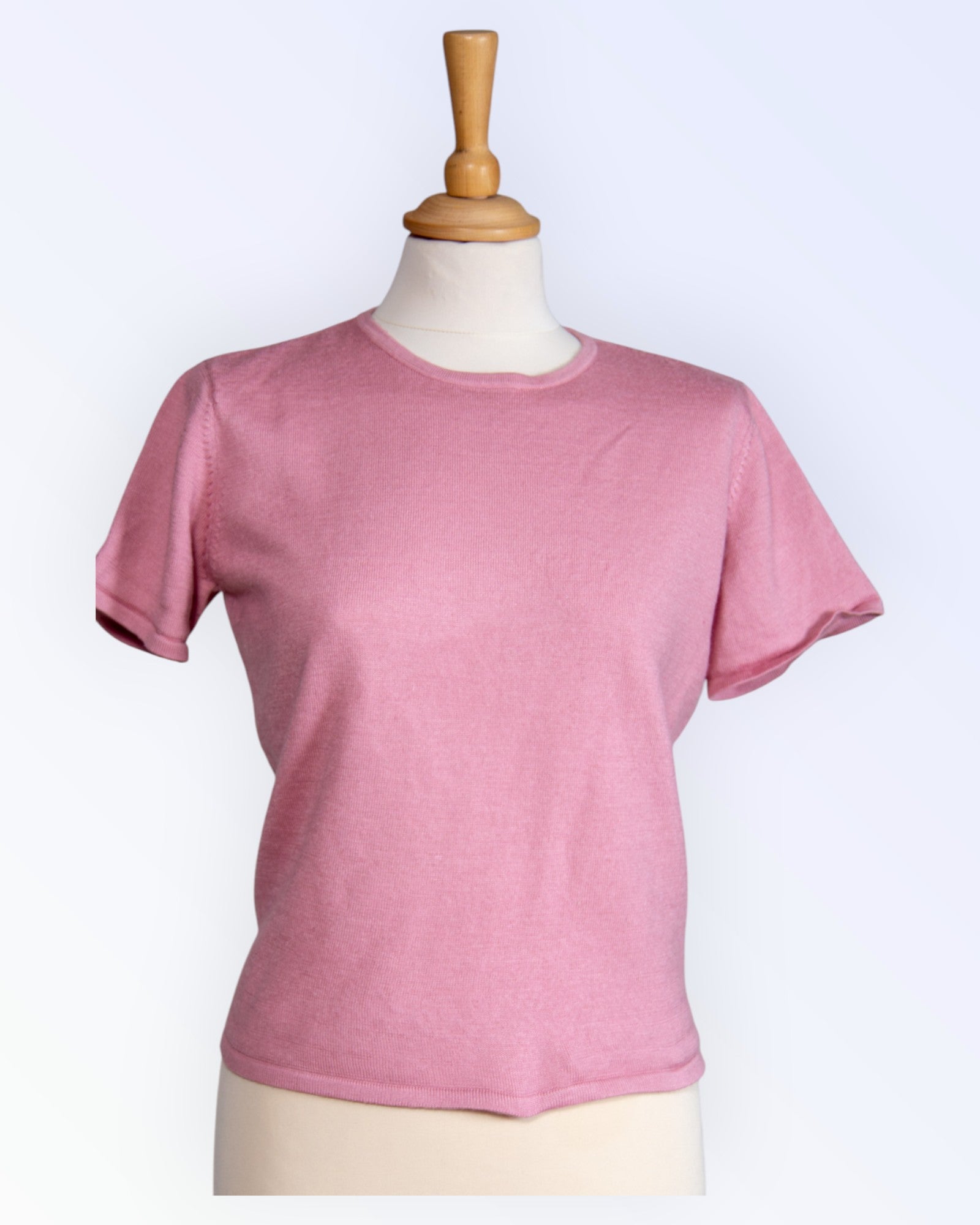 Tahari pink knitwear