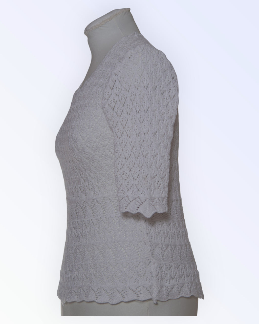 White knitted tunic