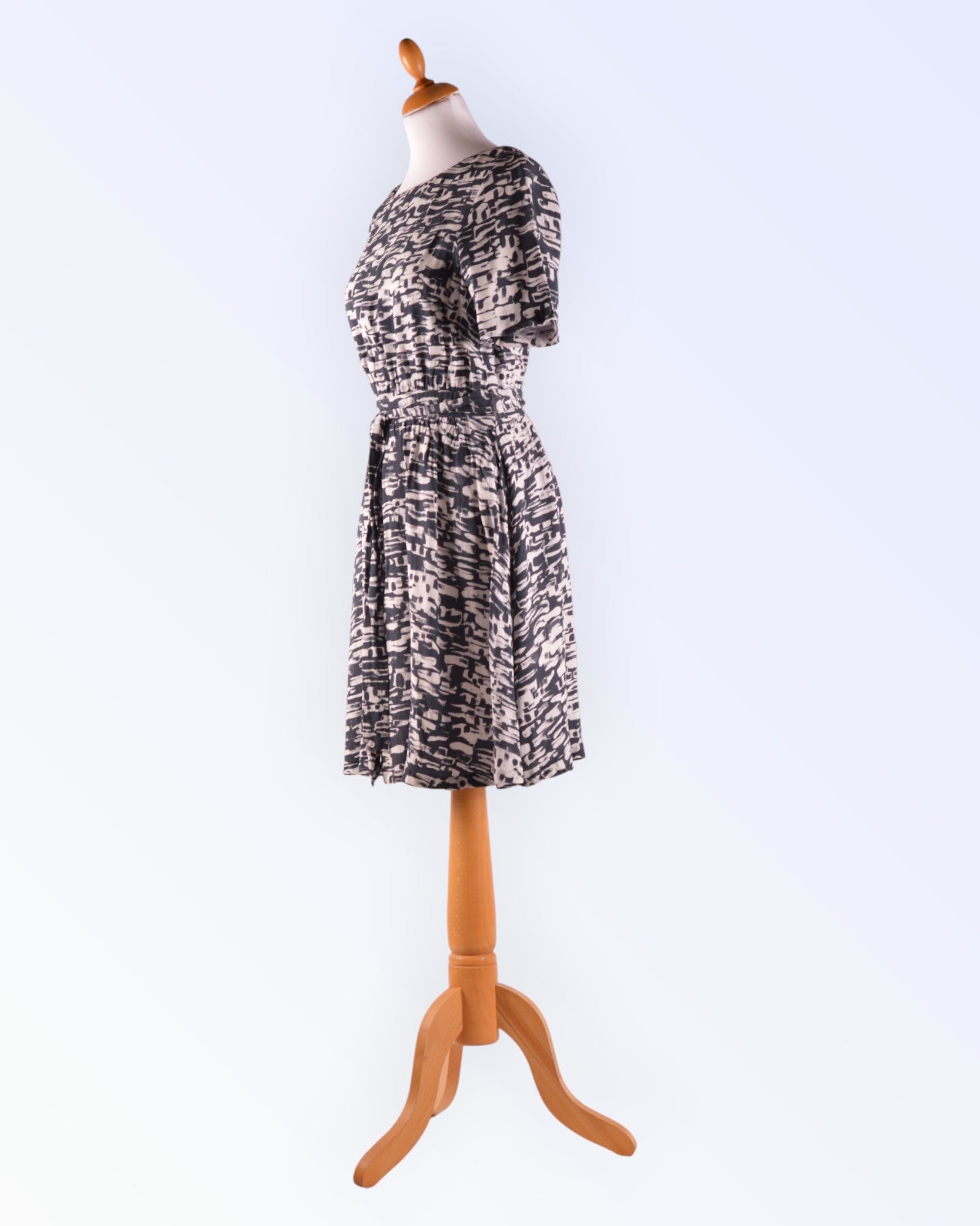 Stockh lm hallikirju suvekleit