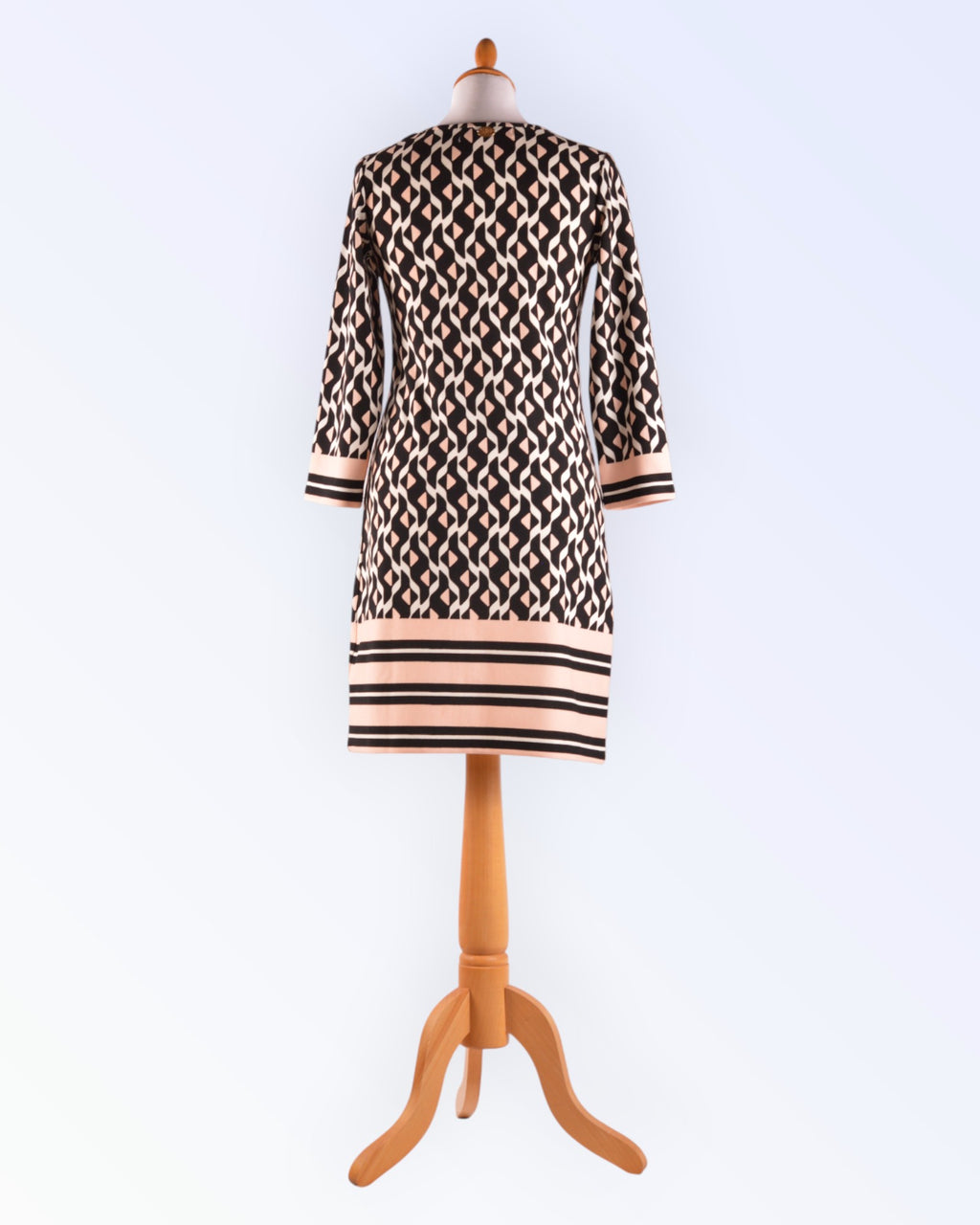Chiara Forthi suora neulemekko