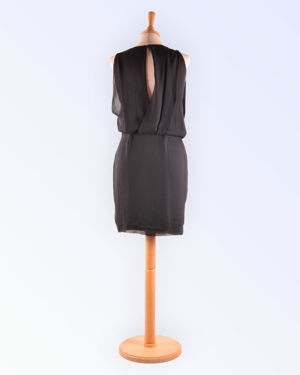 Tiger of Sweden must tuunika